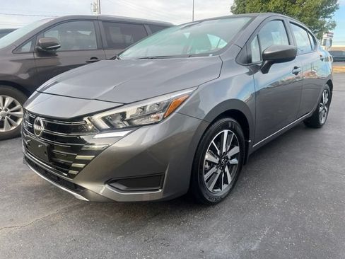 Used 2025 Nissan Versa SV w/ Trunk Package FWD image 1