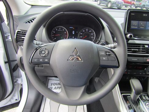 Used 2026 Mitsubishi Eclipse Cross AWD image 17