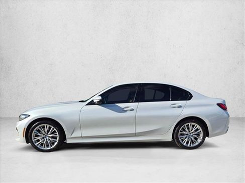 Used 2023 BMW 330i Sedan w/ Driving Assistance Package RWD image 9