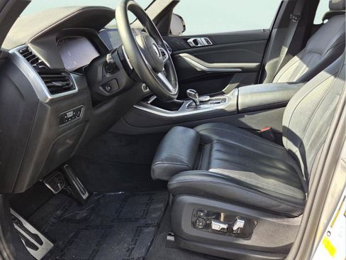 Used 2022 BMW X5 sDrive40i w/ M Sport Package RWD image 7