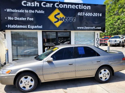 Used 1997 Toyota Camry LE image 10