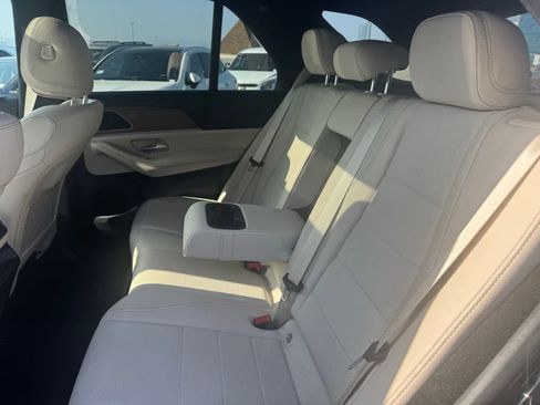 Used 2024 Mercedes-Benz GLE 350 4MATIC image 5