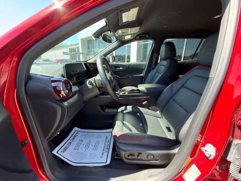 Used 2026 Chevrolet Equinox RS FWD image 22