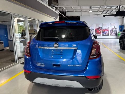 Used 2018 Buick Encore Sport Touring FWD image 4
