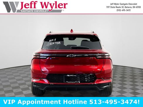 New 2025 Chevrolet Equinox EV RS w/ LPO, All-Weather Mat Package image 28