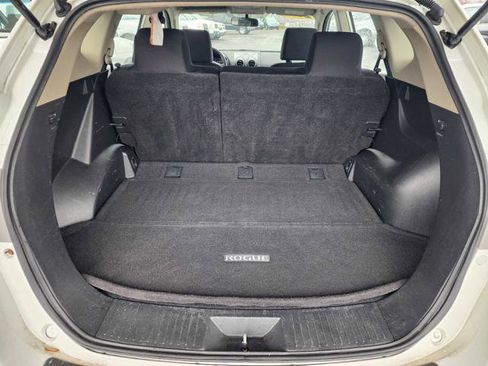 Used 2014 Nissan Rogue S image 14