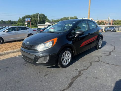 Used 2012 Kia Rio LX FWD image 3