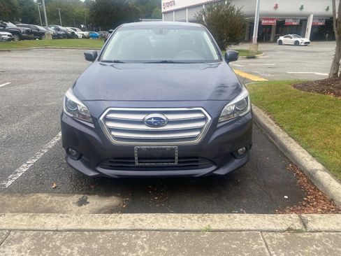 Used 2017 Subaru Legacy 2.5i Premium image 1