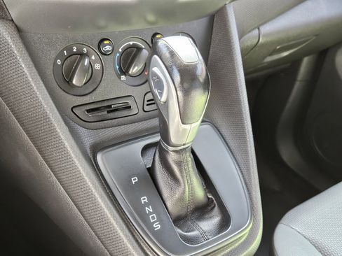 Used 2015 Ford Transit Connect XL image 21