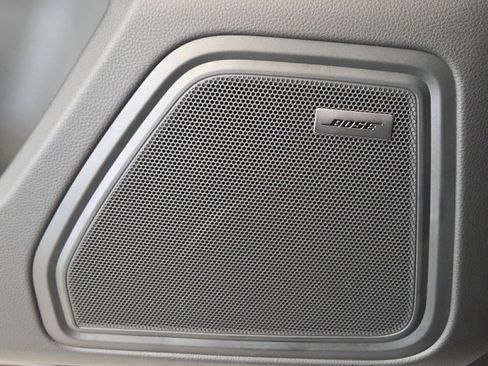 Certified 2026 Porsche Macan S AWD/4WD image 16