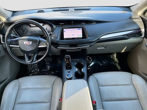 Used 2023 Cadillac XT4 Luxury w/ Cold Weather Package image 24