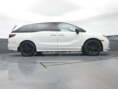 Certified 2023 Honda Odyssey Sport image 40