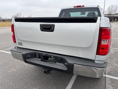 Used 2010 Chevrolet Silverado 1500 W/T image 8