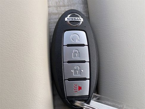 Used 2019 Nissan Murano SV image 33