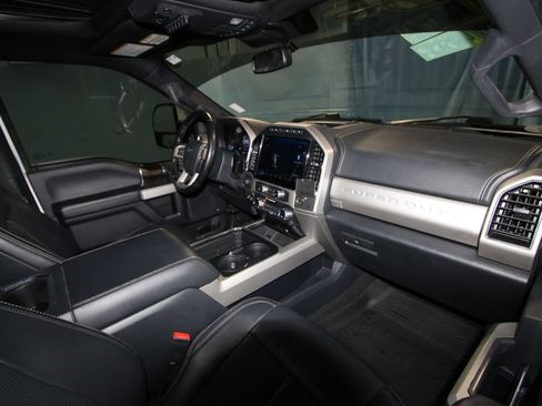 Used 2022 Ford F250 Lariat w/ Lariat Ultimate Package image 27