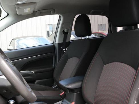 Used 2019 Mitsubishi Outlander Sport AWD image 7