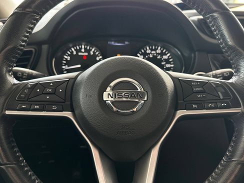 Used 2017 Nissan Rogue Sport SL FWD image 23