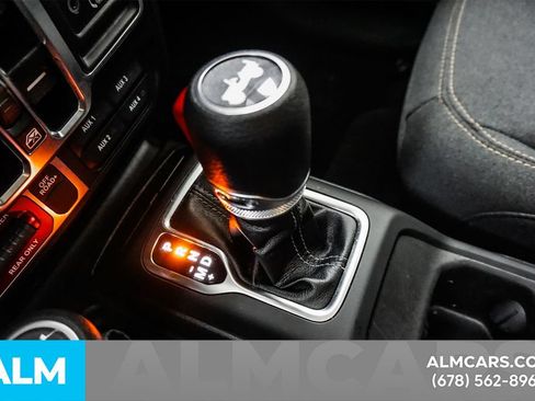 Used 2025 Jeep Wrangler Unlimited Sport AWD/4WD image 42