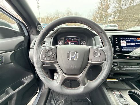 Used 2023 Honda Passport TrailSport image 11