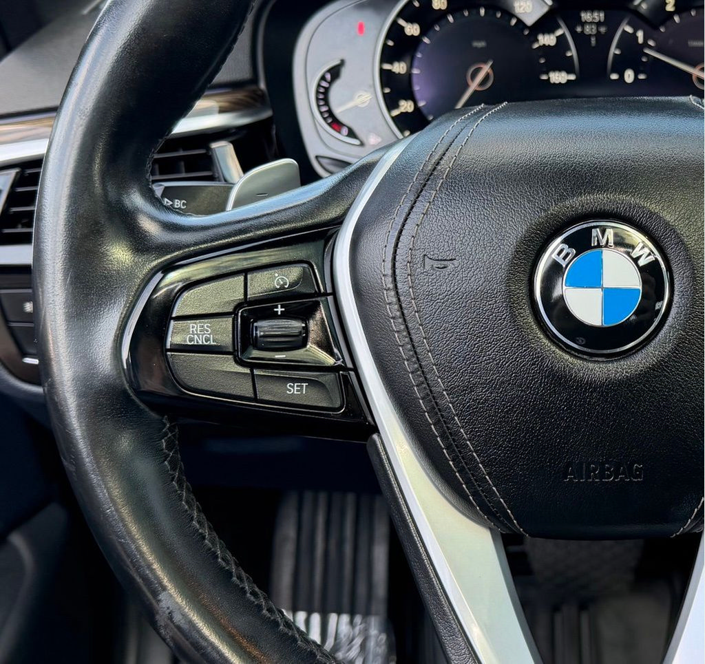 Used 2017 BMW 540i RWD image 38
