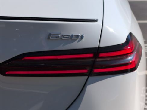 New 2026 BMW 530i 530i image 15