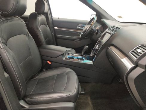 Used 2016 Ford Explorer Limited w/ Equipment Group 301A image 21