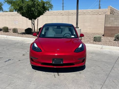 Used 2023 Tesla Model 3 Standard Range image 4