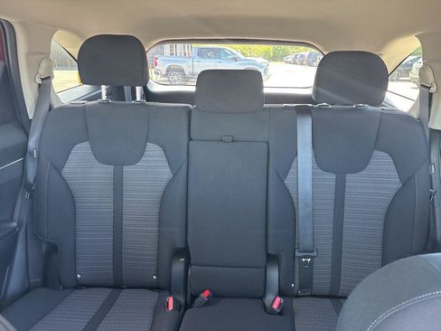 Used 2025 Kia Sorento LX FWD image 31