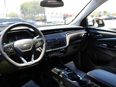 Used 2023 Chevrolet Bolt EUV LT FWD image 23