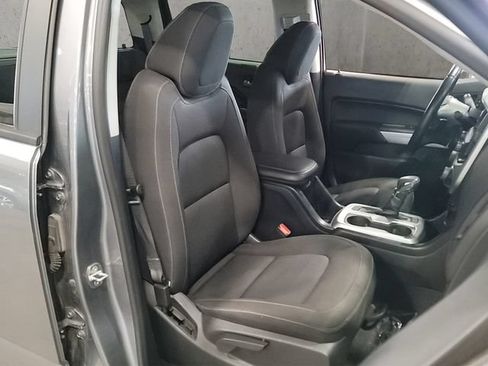 Used 2022 Chevrolet Colorado LT w/ Safety Package AWD/4WD image 25