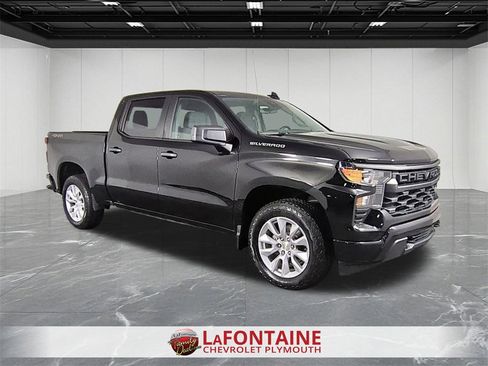 Certified 2022 Chevrolet Silverado 1500 Custom image 2