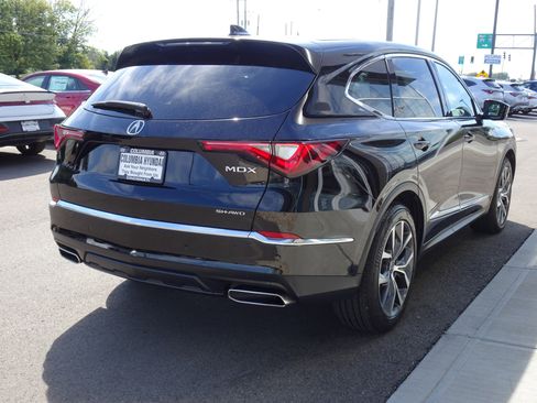 Used 2023 Acura MDX SH-AWD w/ Technology Package image 5