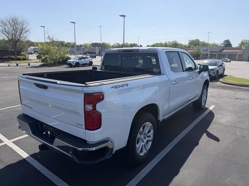 Used 2022 Chevrolet Silverado 1500 LTZ w/ LTZ Convenience Package II image 18