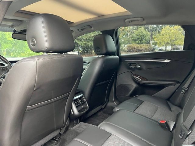 Used 2015 Chevrolet Impala LT w/ Convenience Package FWD image 15