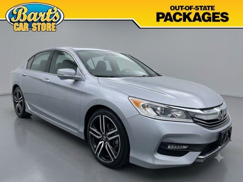 Used 2017 Honda Accord Touring image 1
