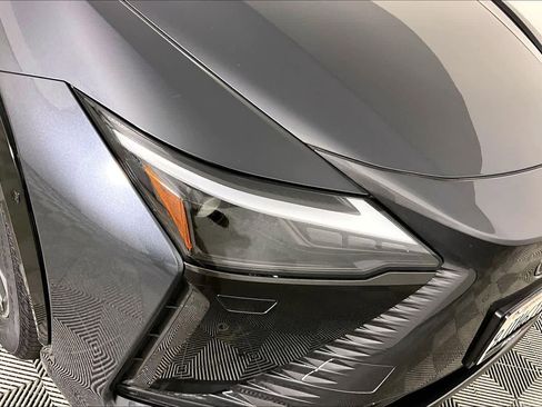 Used 2023 Lexus RZ 450e Premium image 27