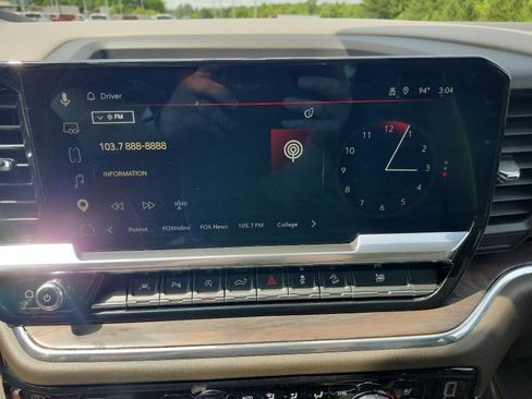 Certified 2025 GMC Sierra 1500 SLT w/ SLT Premium Plus Package AWD/4WD image 19