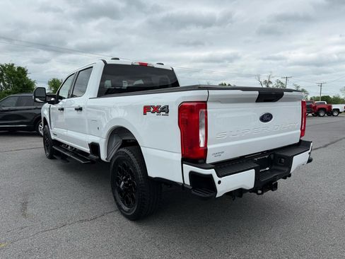 Used 2024 Ford F250 XLT w/ FX4 Off-Road Package image 4