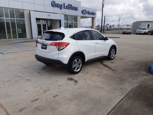 Used 2021 Honda HR-V LX image 6