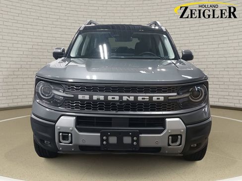 Used 2025 Ford Bronco Sport Badlands AWD/4WD image 2
