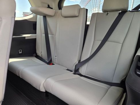 New 2026 Toyota Grand Highlander FWD image 6