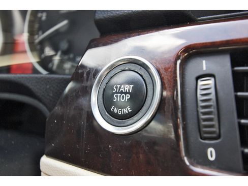 Used 2012 BMW 328i Convertible RWD image 41