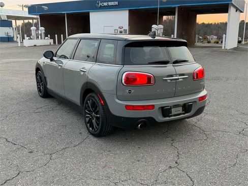 Used 2019 MINI Cooper Clubman w/ Storage Package image 3