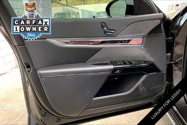 Used 2023 BMW i7 xDrive60 AWD/4WD image 22