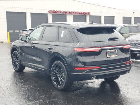 New 2026 Lincoln Corsair Premiere image 3