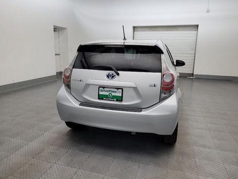 Used 2014 Toyota Prius C One FWD image 7