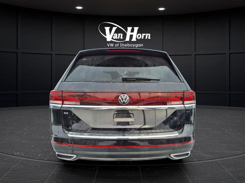 Used 2024 Volkswagen Atlas SE image 57