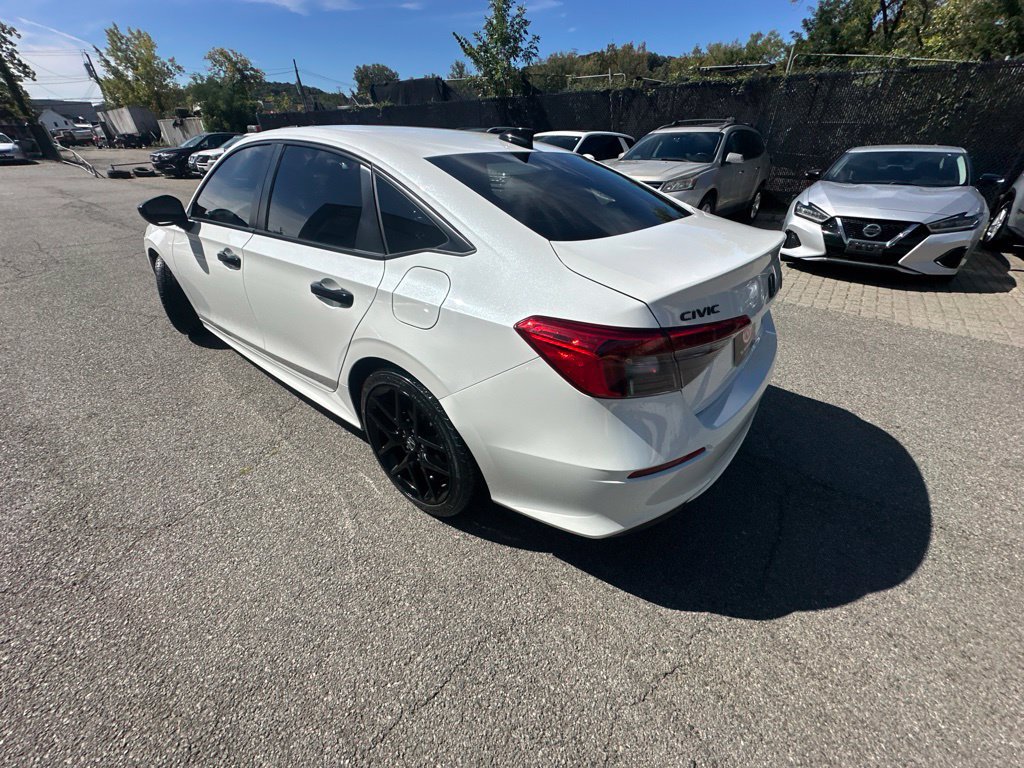 Used 2024 Honda Civic Sport image 4