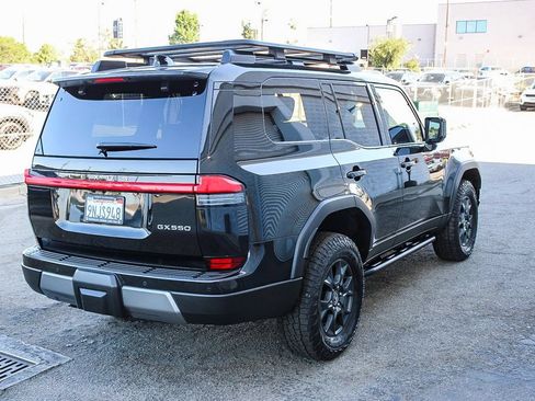Used 2024 Lexus GX 550 AWD/4WD image 9