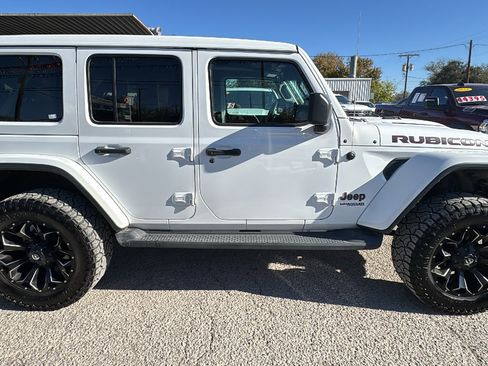 Used 2019 Jeep Wrangler Unlimited Rubicon image 4